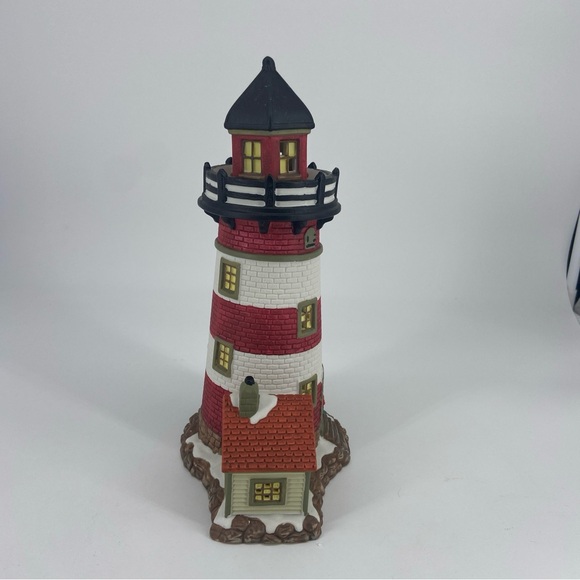 Santa's Workbench Bayside Lighthouse Towne Collection Blink Light Porcelain Box - Picture 8 of 15